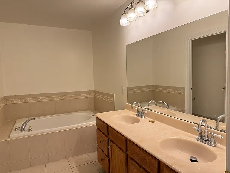 2745 Whittleby Ct — Photo 27