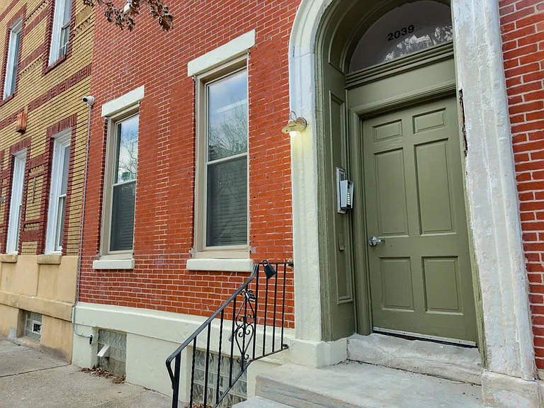 2039 Green St #1F — Photo 12