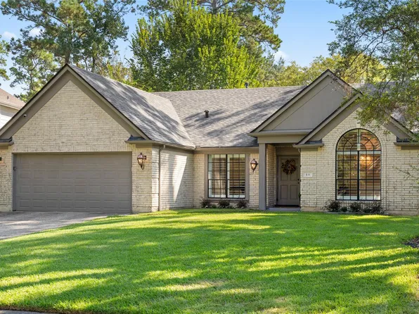 14 Lush Meadow Pl, Spring, TX 77381