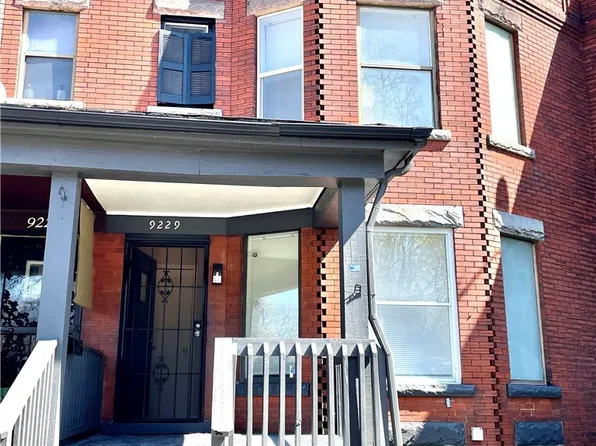 9229 Rosalind Ave, Cleveland, OH 44106