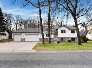 6117 Albert Ln, North Branch, MN 55056
