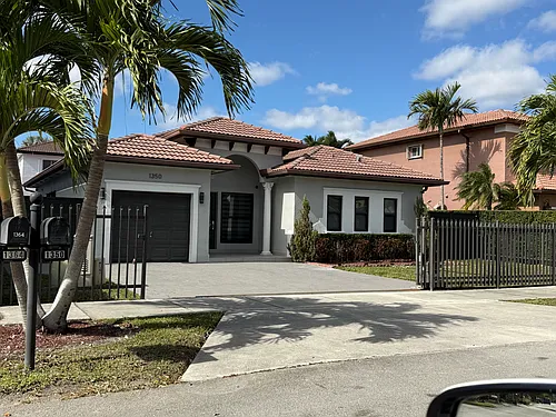 1350 SW 154th Ave Photo 1