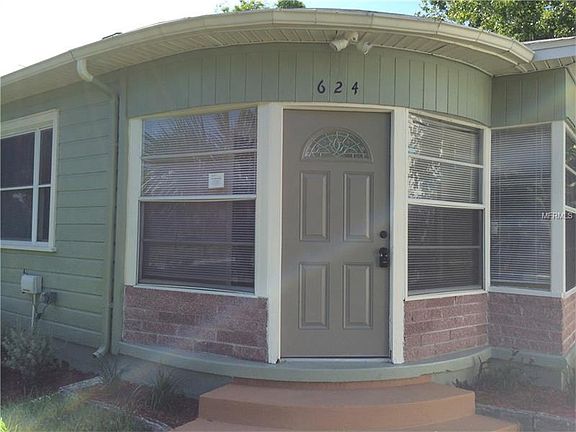 2nd image of 624 39th Ave NE