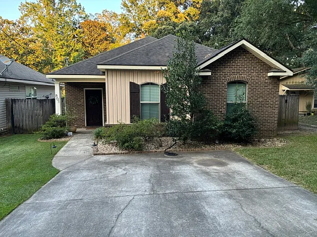 801 Wesley Ave