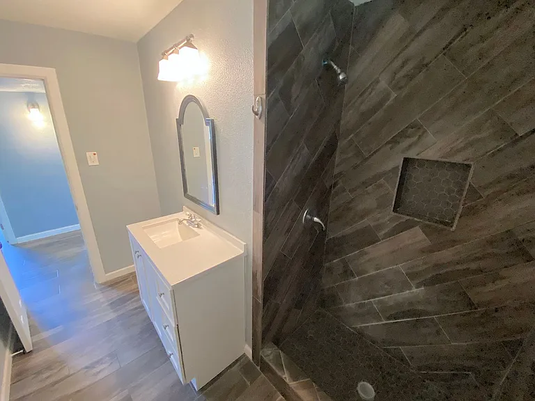 4424 Eleanor Way — Photo 21