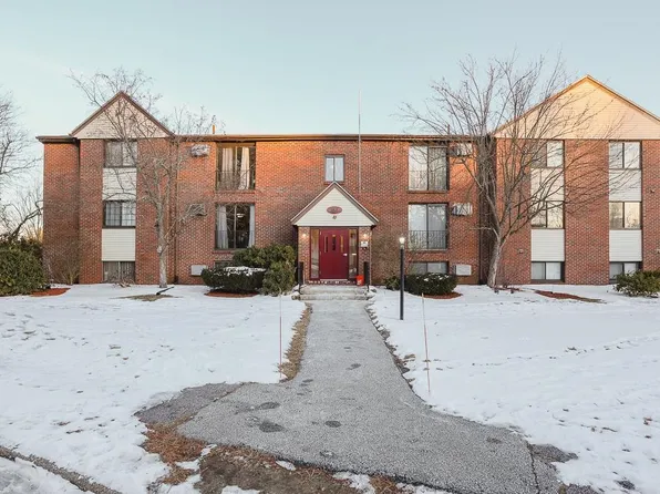 36 L English Village Road #304, Manchester, NH 03102