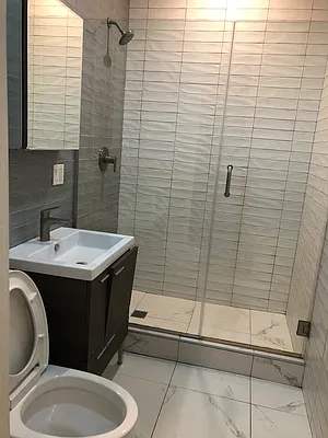 Rented by ROUND CUBE GROUP LLC | media 9