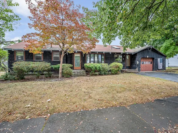 9 Pillings Rd, Saugus, MA 01906