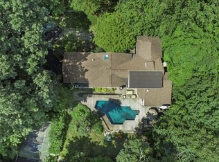 8 Hardscrabble Cir, Armonk, NY 10504