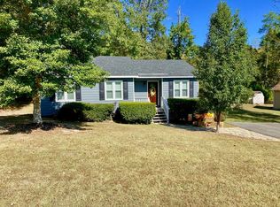 501 Indian Oak Rd, Crewe, VA 23930