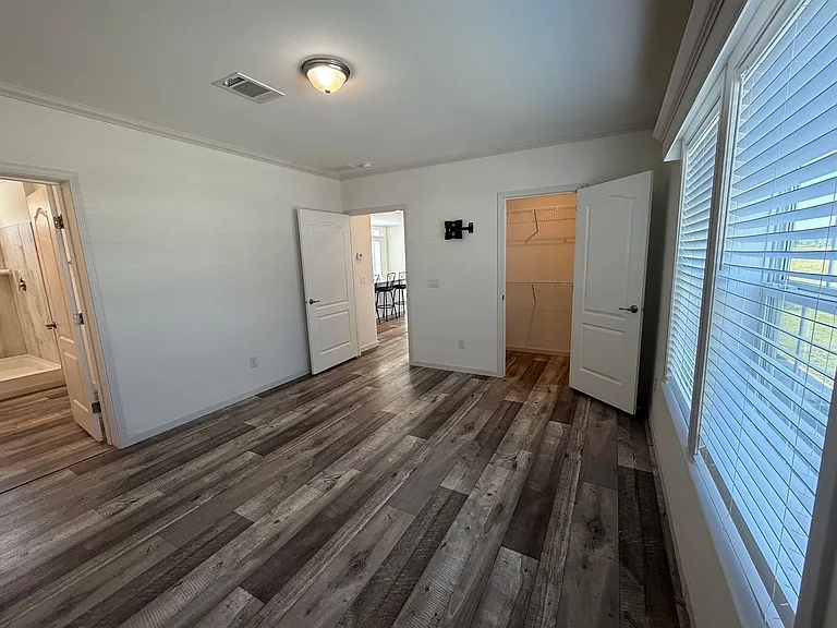 112 Paradise Dr — Photo 6