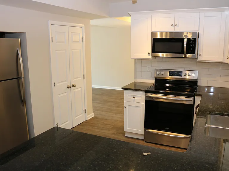 9211 Nash Ave — Photo 7
