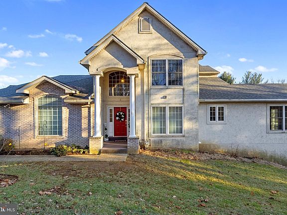 4th image of 942 Rivergate Ct