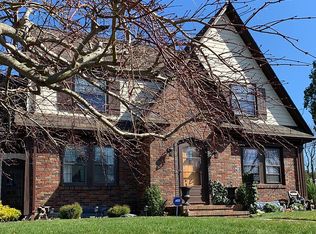 7 Lancaster Rd, Needham, MA 02492