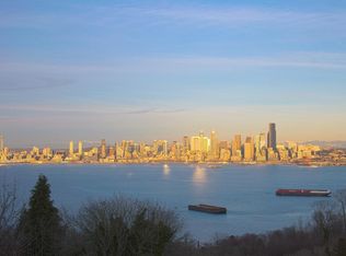 4008 SW Walker St, Seattle, WA 98116