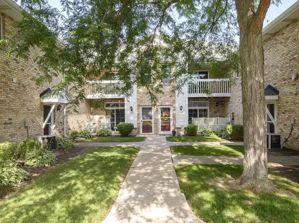 9181 S Aspen DRIVE #4, Oak Creek, WI 53154