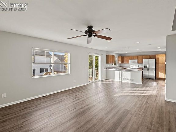 4th image of 2230 Jeanette Way