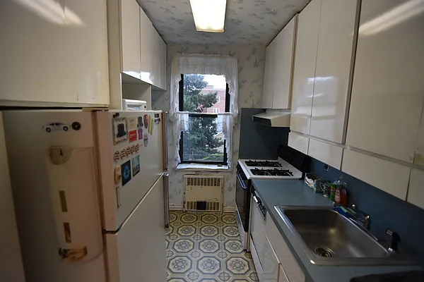 Sold by Continent Realty LLC | media 16