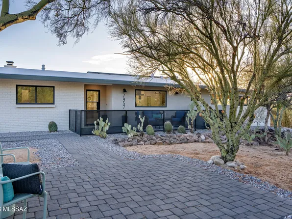 7957 N Village Ave, Tucson, AZ 85704