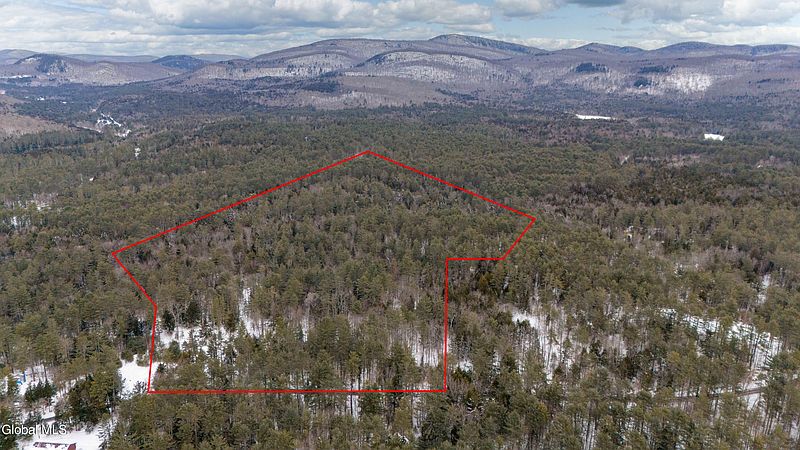 3rd image of 167 Rice Road