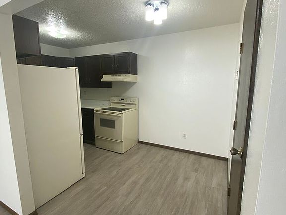 3rd image of 3220 E Thayer Ave APT 5
