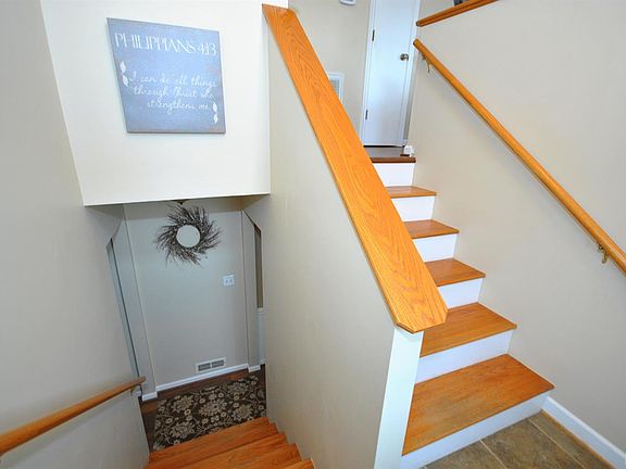 2nd image of 104 Winesap Dr