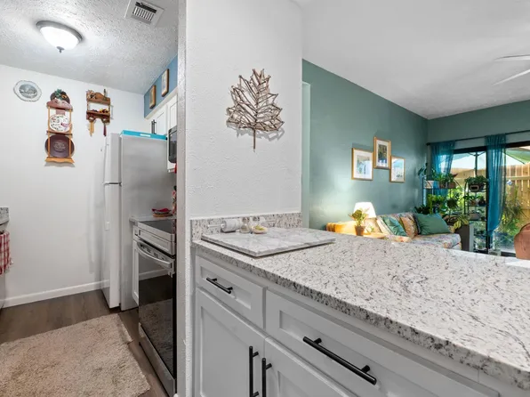 5001 Lamonte Ln APT 92, Houston, TX 77092