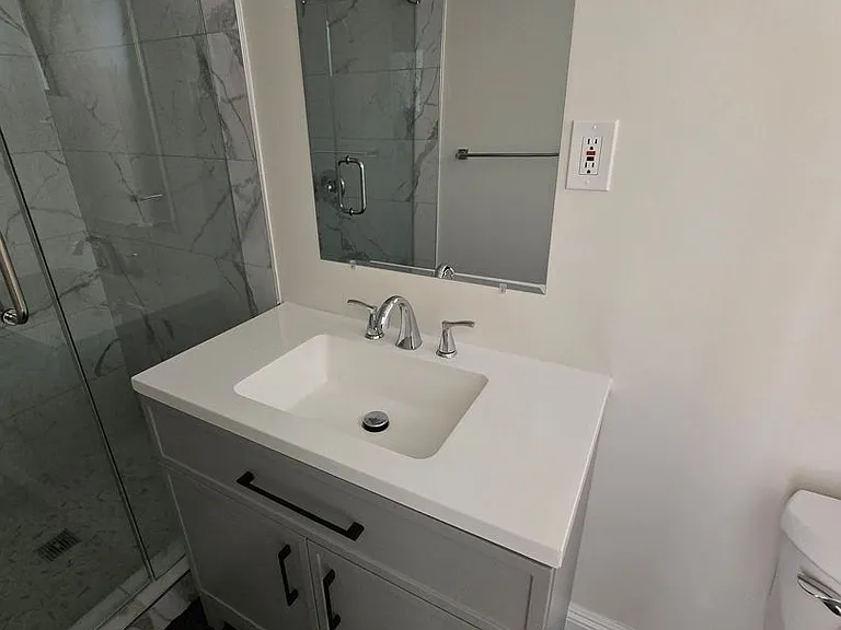 357 N Ogden Dr — Photo 22