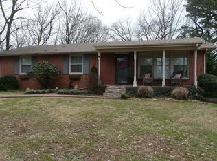 671 Candlestick Dr, Nashville, TN 37211