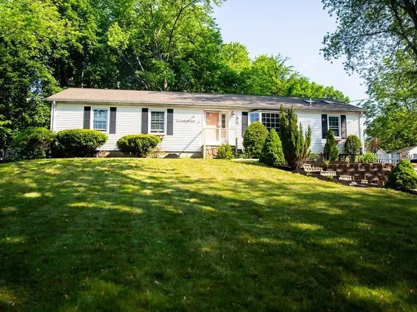 2 Cardinal Rd, Danvers, MA 01923