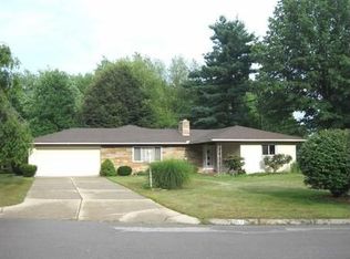 5576 Durwood Rd, Dayton, OH 45429