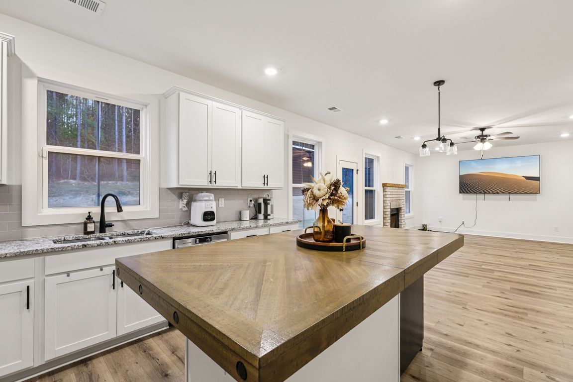 next background image