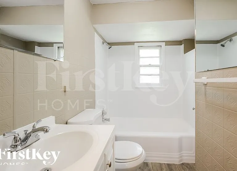2293 Maxville Ln — Photo 8
