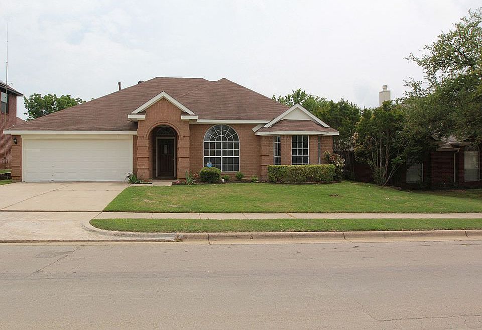 1st image of 6736 Moss Ln