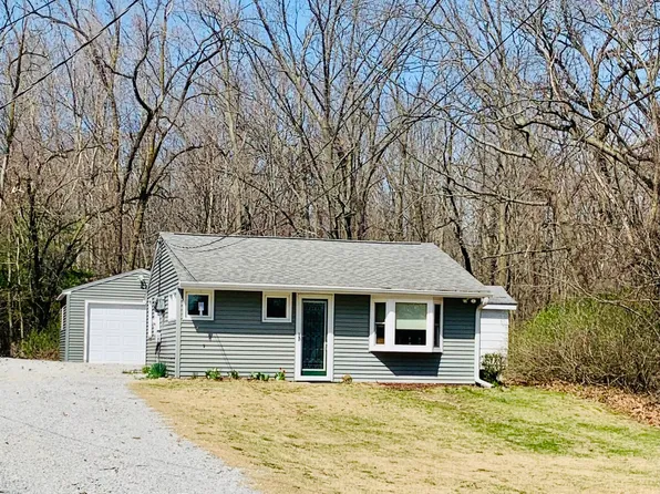 15850 Oak St, Decatur, MI 49045