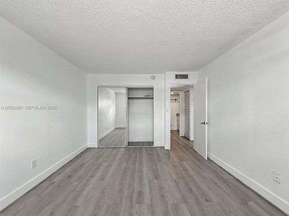 3rd image of 606 W 81st St APT 120