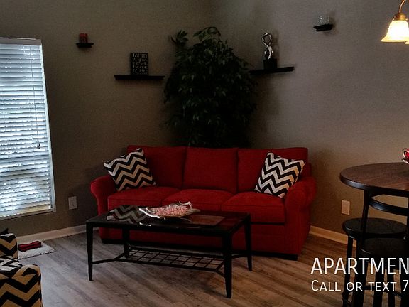 3rd image of 317 Gladstell St #3612
