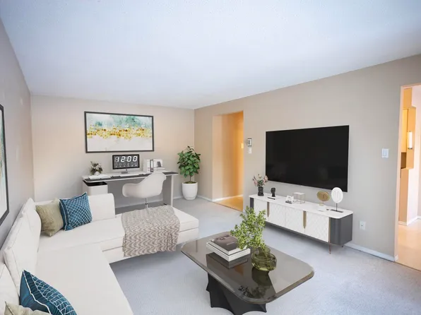 11465 41st Ave NW #207, Edmonton, AB T6J 0T9