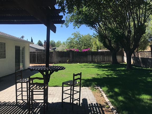 4th image of 2308 Wallace Ct