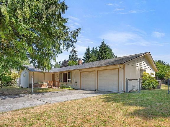 2nd image of 3918 Clearfield Drive SE