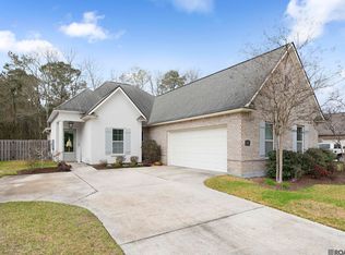 16104 Blackstone Dr, Pride, LA 70770