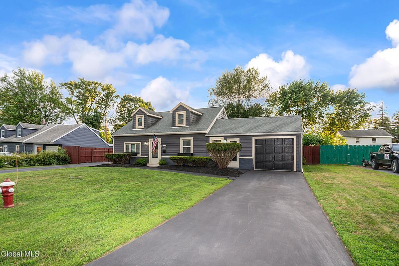 2nd image of 1094 Roberta Road