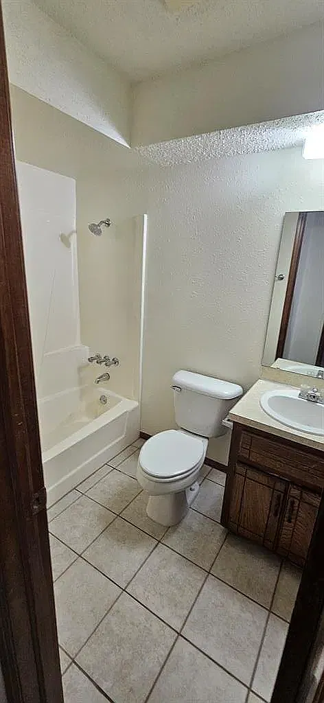 2 bed, 760 sqft, $800 — Photo 4