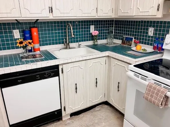 6700 Cypress Rd APT 207, Fort Lauderdale, FL 33317