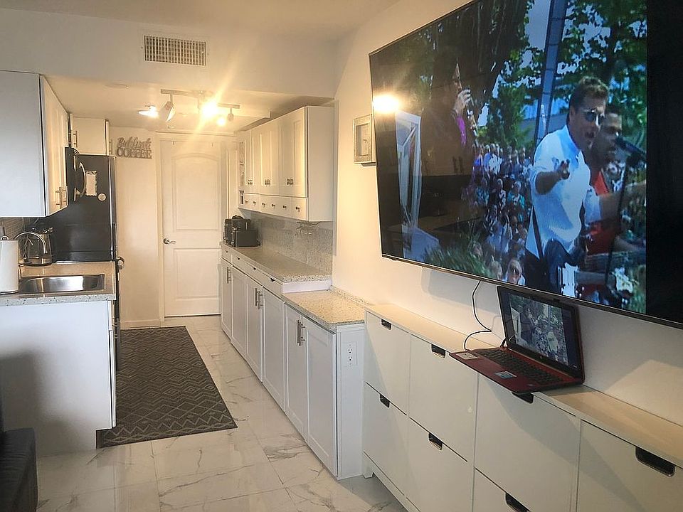 1st image of 801 National City Blvd Unit 912