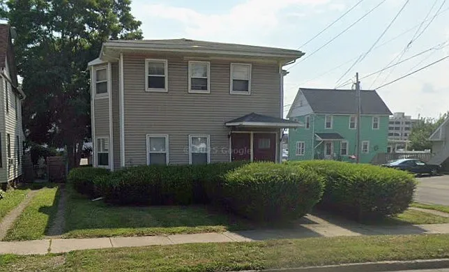 202 E High St