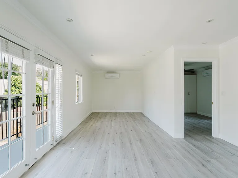 408 Spencer St #D — Photo 3