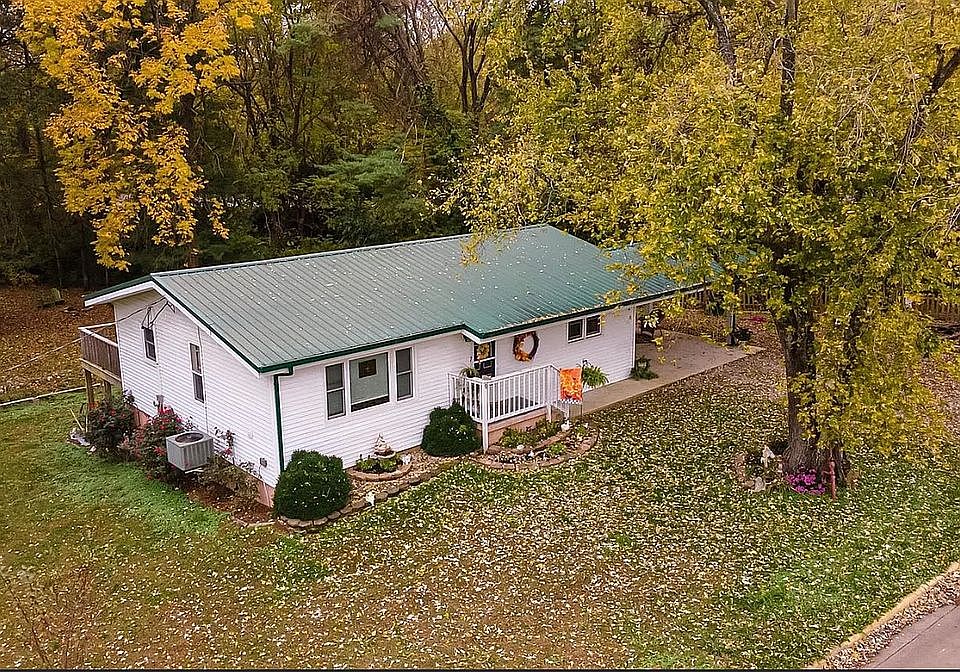 1st image of 701 Brady Mill Rd