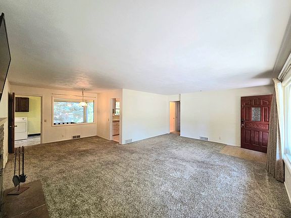 2nd image of 1336 4th St