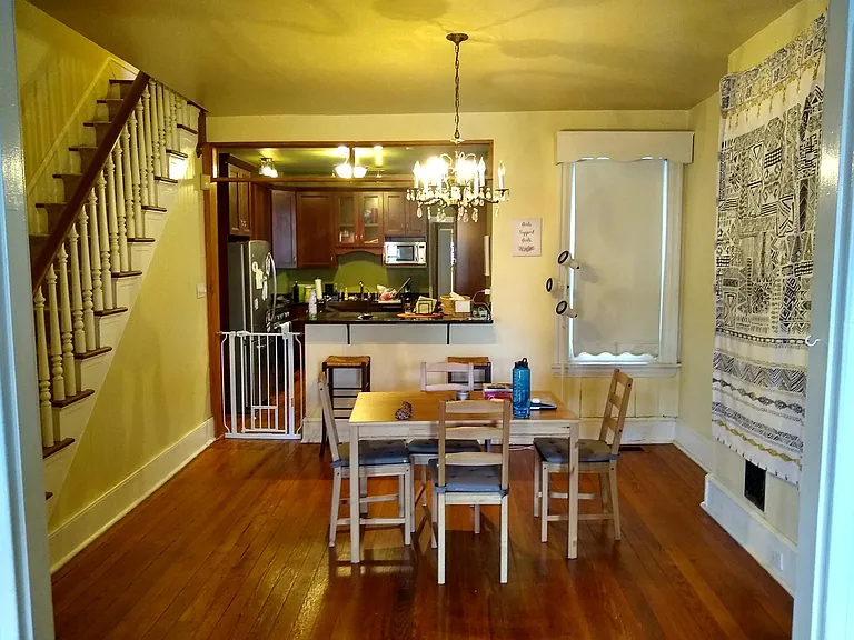 1607 N Lincoln St — Photo 4
